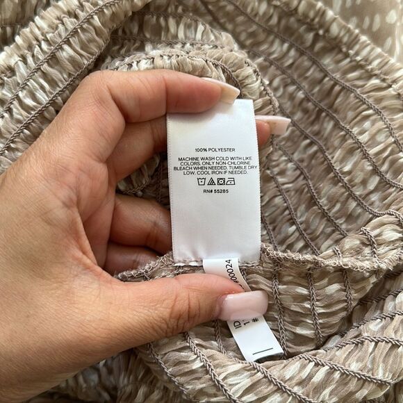 NWT Express Printed Smocked Ruffle Neck Puff Sheer Sleeves Top Sz M - Picture 12 of 12